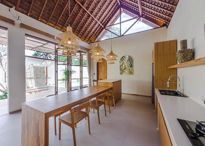 Abangan Palace - Three Bedroom Private Pool ウブド