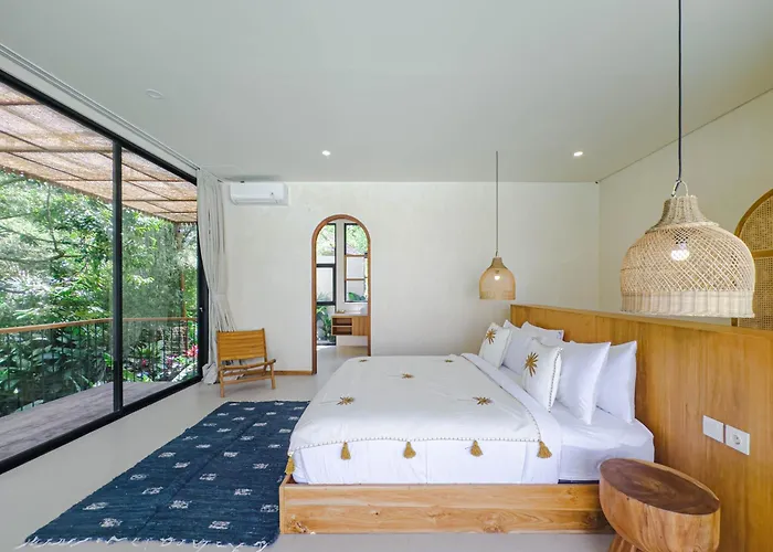 ヴィラ Abangan Palace - Three Bedroom Private Pool