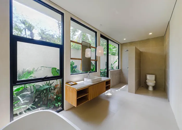 Abangan Palace - Three Bedroom Private Pool * ウブド