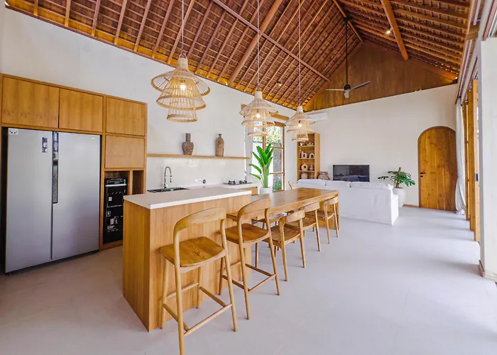 ヴィラ Abangan Palace - Three Bedroom Private Pool